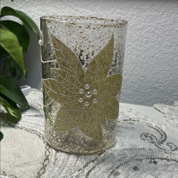 Hd Designs Other - New HD Poinsettia Votive Candle Holder